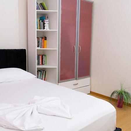 Albjona Guesthouse Tiranë Luaran gambar