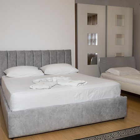 Albjona Guesthouse Tiranë Luaran gambar
