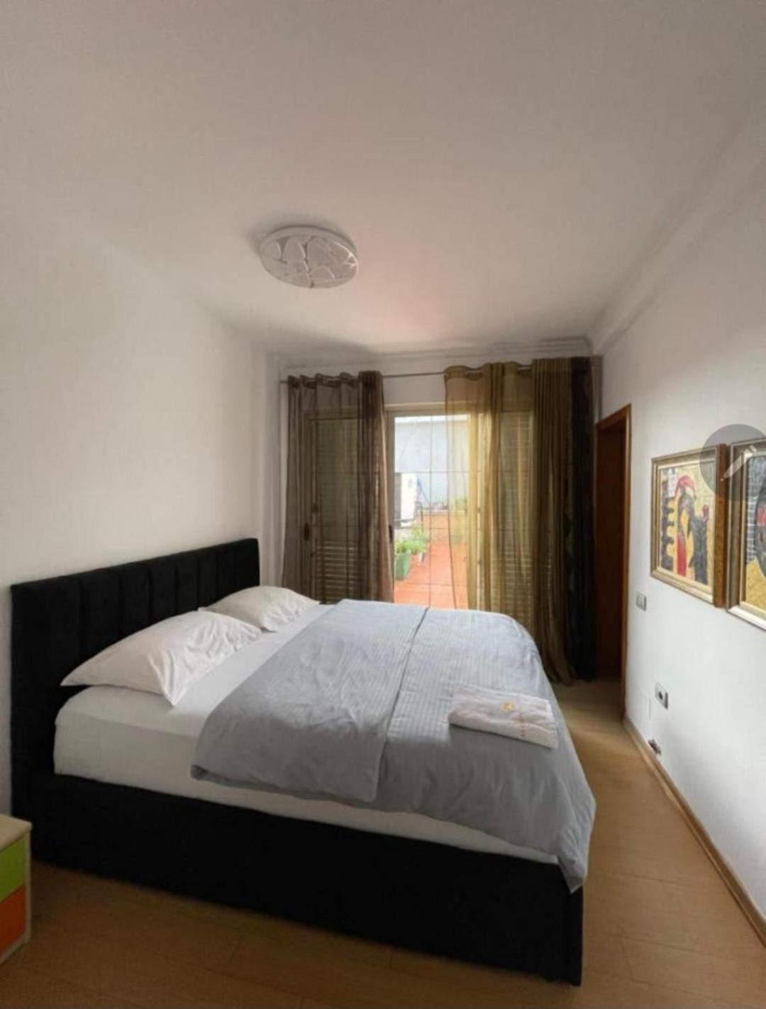Albjona Guesthouse Tiranë Luaran gambar