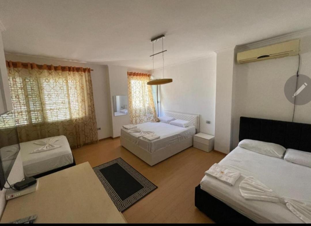 Albjona Guesthouse Tiranë Luaran gambar