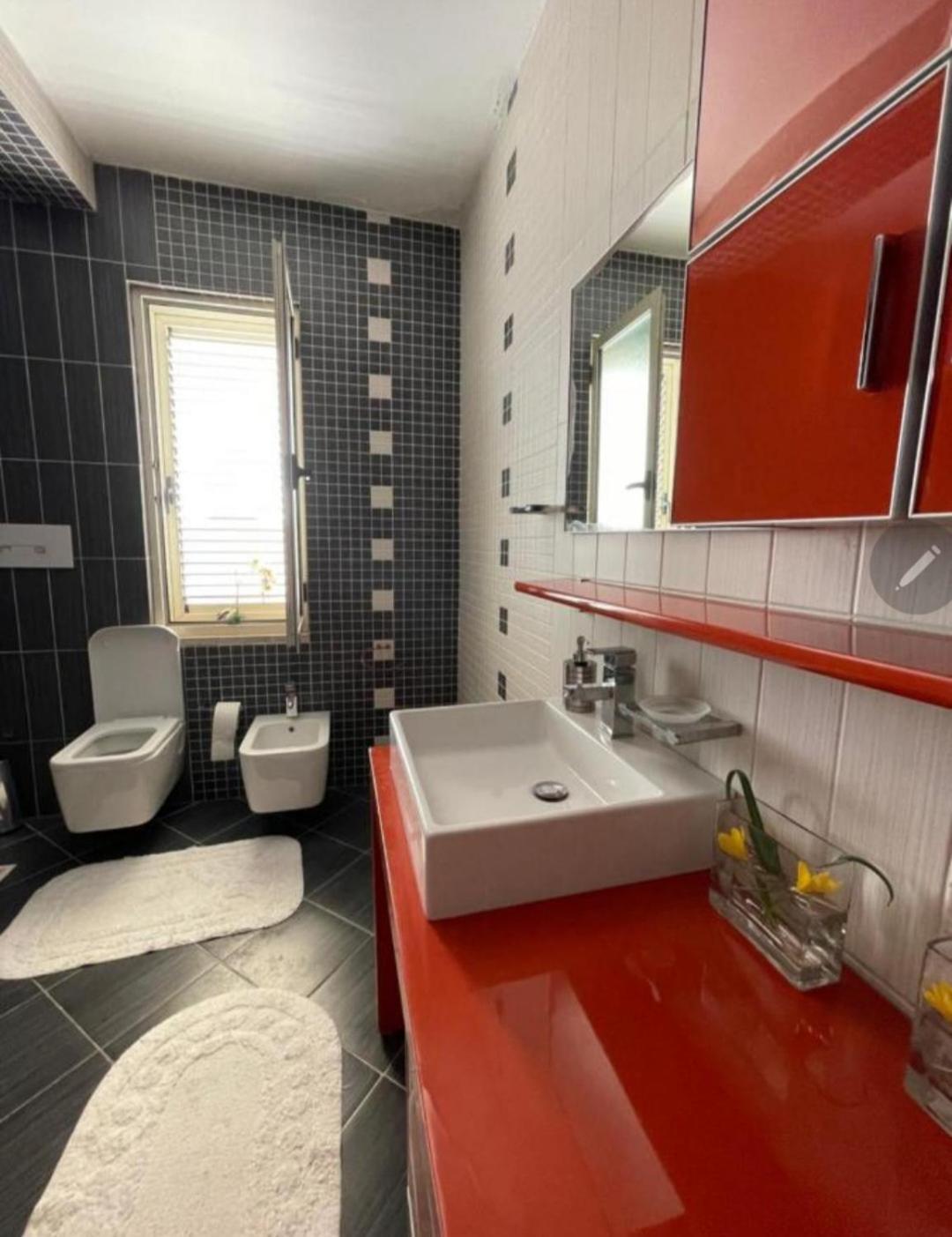 Albjona Guesthouse Tiranë Luaran gambar