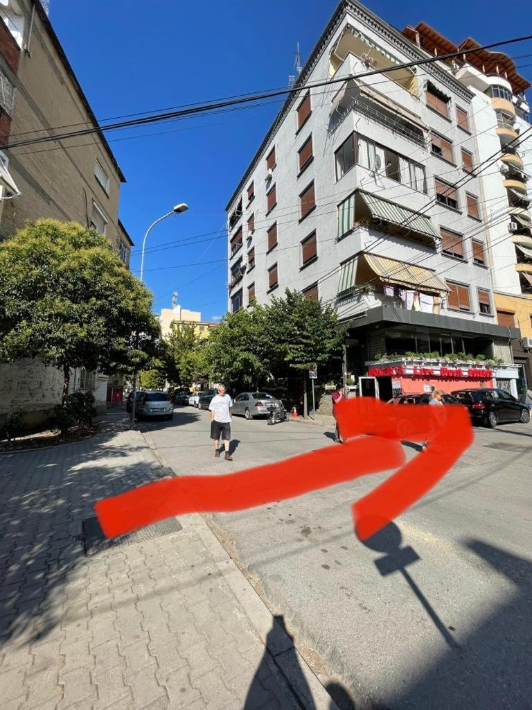 Albjona Guesthouse Tiranë Luaran gambar