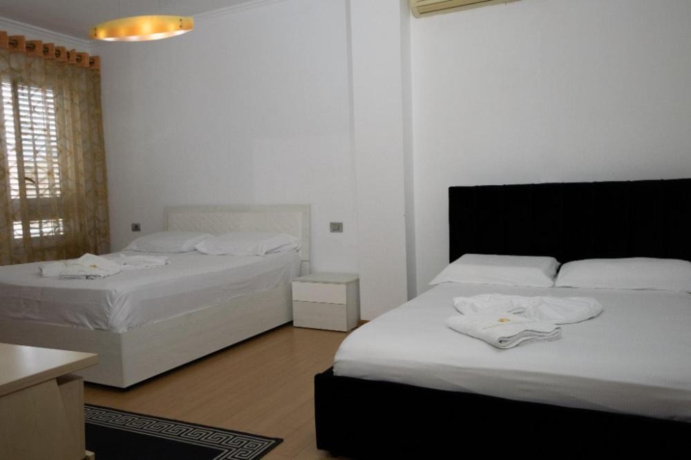 Albjona Guesthouse Tiranë Luaran gambar
